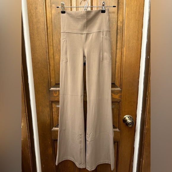 Athleta Salutation Stash High Rise Flare Pant - Picture 1 of 6